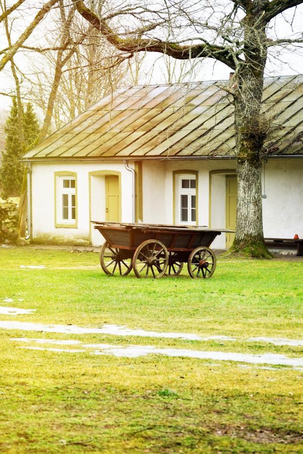 Vanatoa Taluhotell Koguva Esterno foto