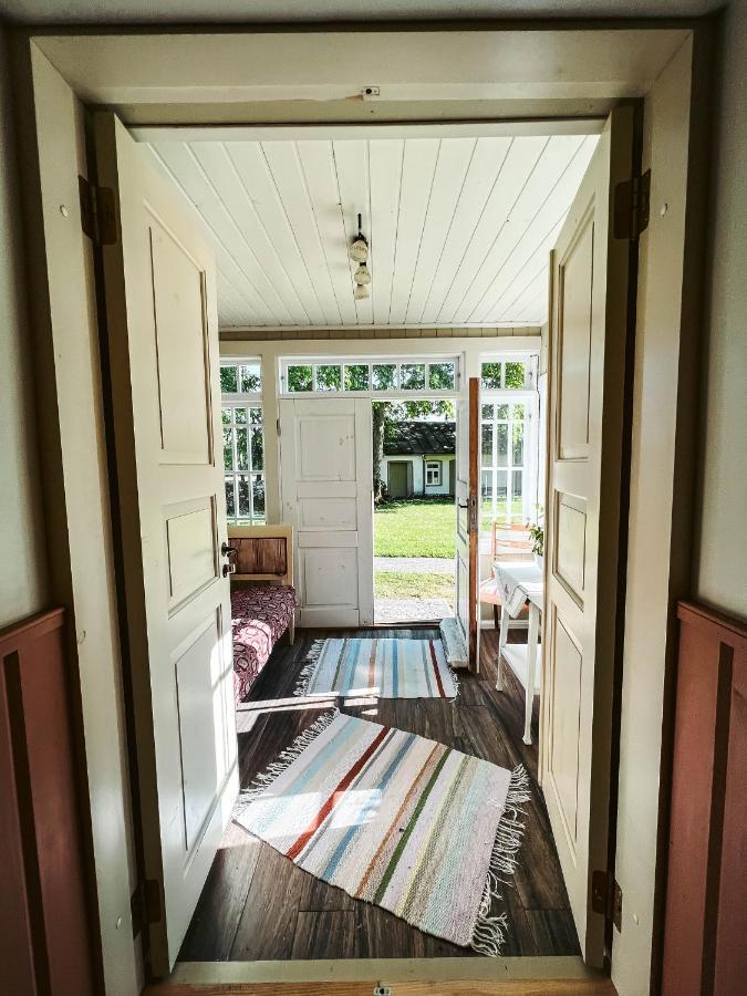 Vanatoa Taluhotell Koguva Esterno foto